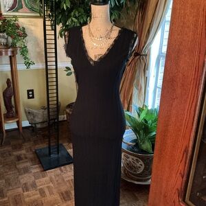 Elegant Black Lace Trim Maxi Dress
